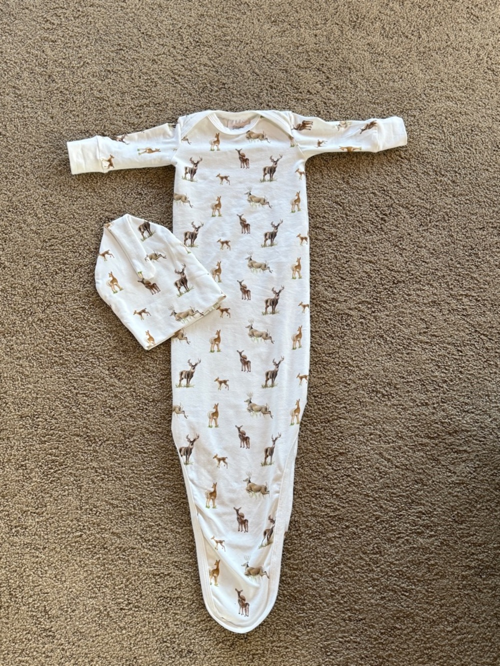 Deer Newborn Outfit + Hat - Picture 3 of 3